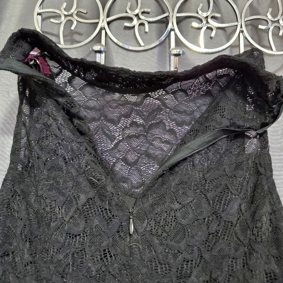 Dress - Picture 6 of 6